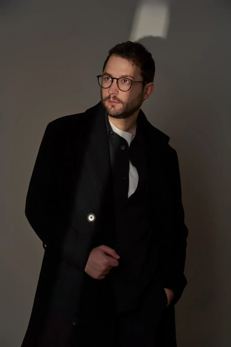 Alberto Frías, retrato editorial